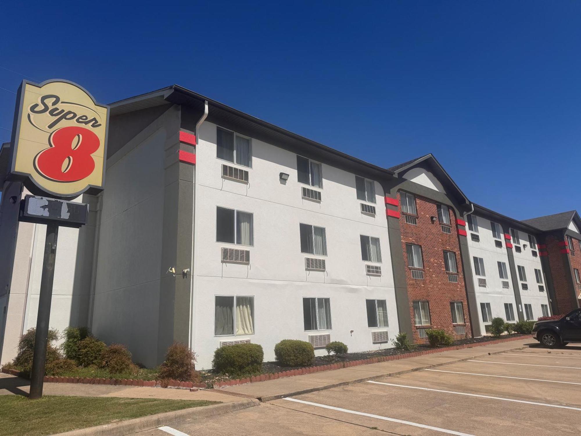 学院站速8酒店 大学城 外观 照片