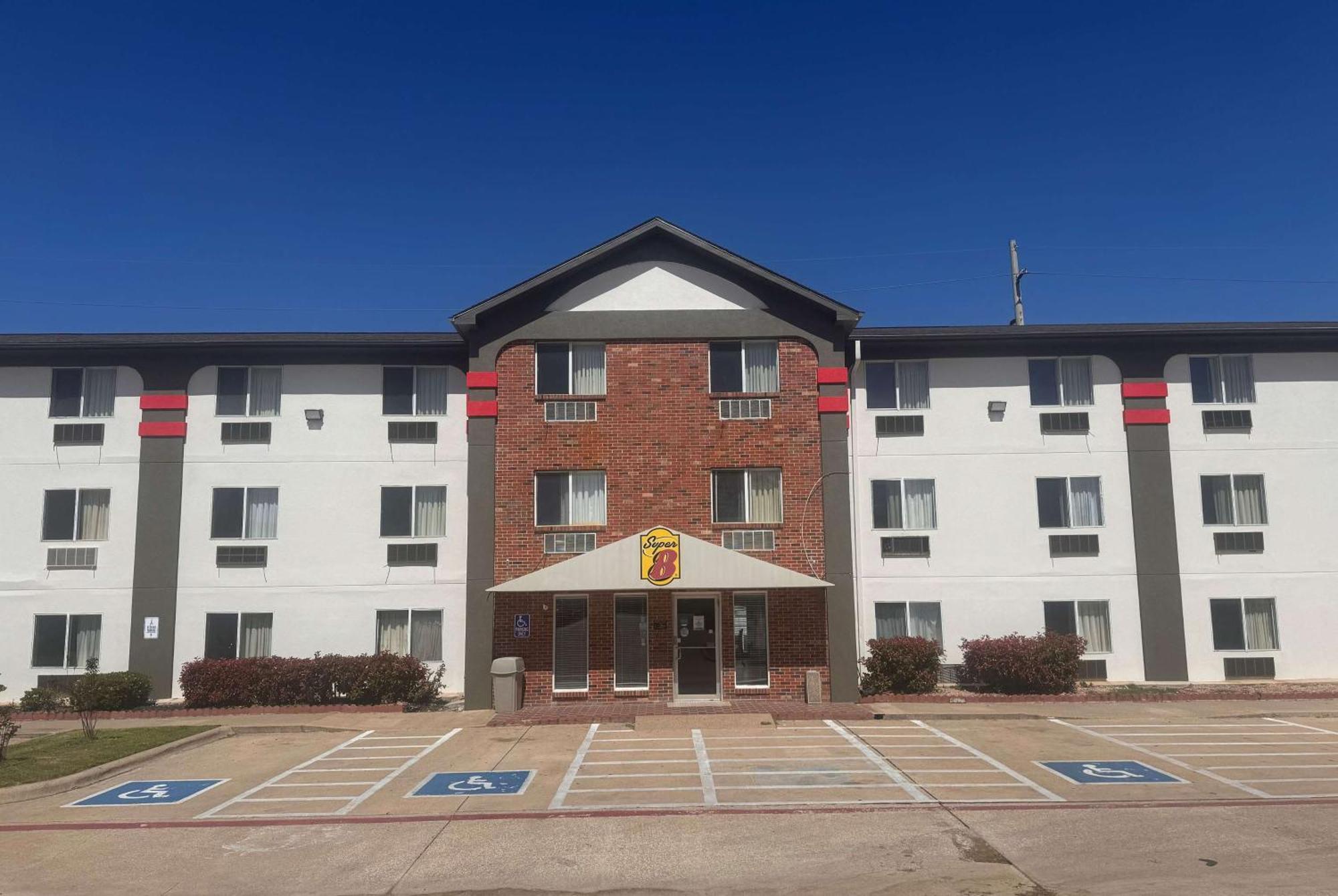 学院站速8酒店 大学城 外观 照片